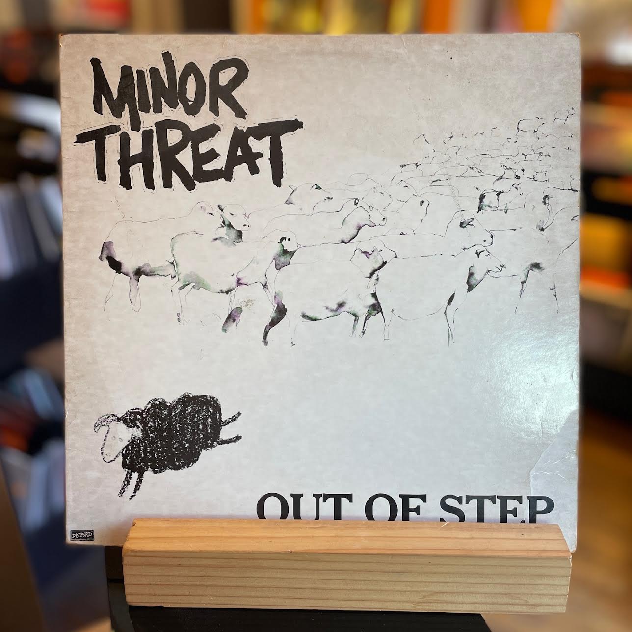 Minor Threat – Out Of Step 12" (Original Press Rare Black Back Cover, Includes Insert)(Used Vinyl) ( VINYL )