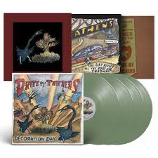 Drive-By Truckers - The Definitive Decoration Day 4LP (Indie Exclusive, Olive Colored Vinyl, With Book, Sticker) ( VINYL )